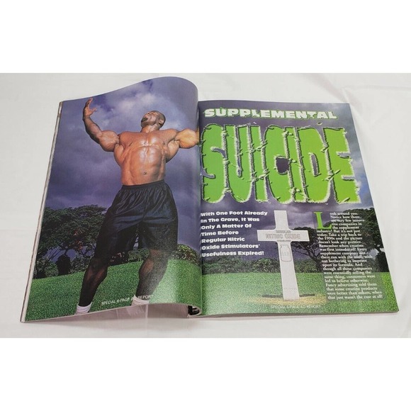 Muscle & Fitness MAGAZINE SCHWARZENEGGER STALLONE October 2004 NFL Cheerleaders - Picture 9 of 10